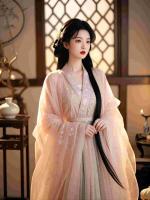 胎穿侯府庶女，我靠摆烂躺赢全京